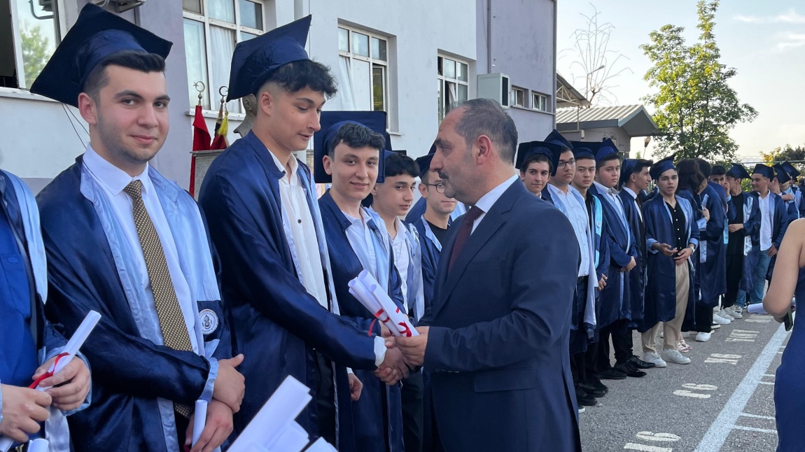 MEZUNİYET TÖRENİMİZ
